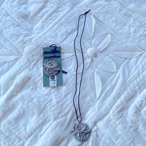 Pewter Moose Pendant, Canadian - Picture 3 of 3